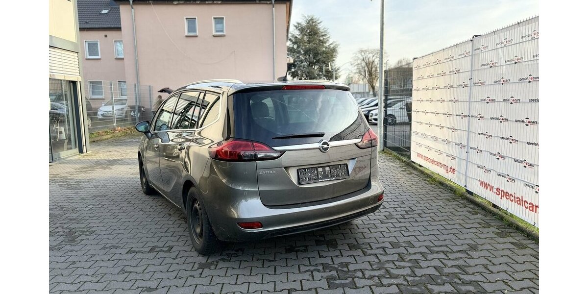 Opel Zafira Innovation / Automatik / Navi / 7 Sitze 95.000 km 17.900 &euro; Mönchengladbach 41066