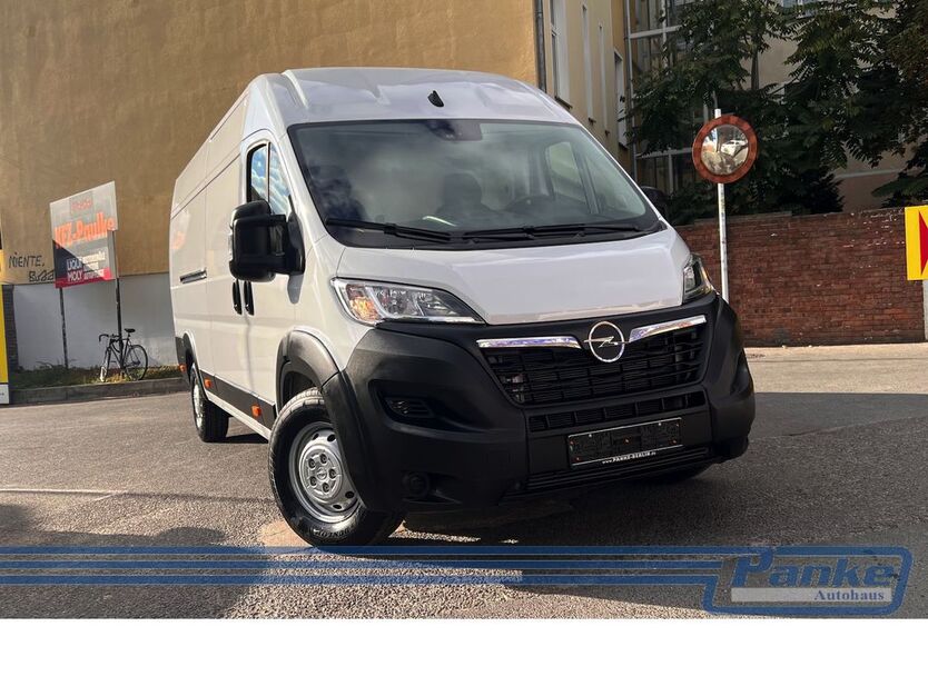 Opel Movano 4.589 km 28.490 € Berlin - Pankow 13187