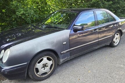 Mercedes-Benz E 280 185.300 km 1.650 € Haag an der Amper 85410