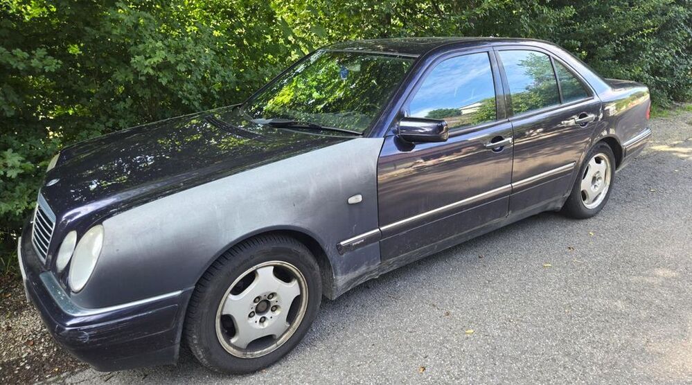 Mercedes-Benz E 280 185.300 km 1.650 € Haag an der Amper 85410