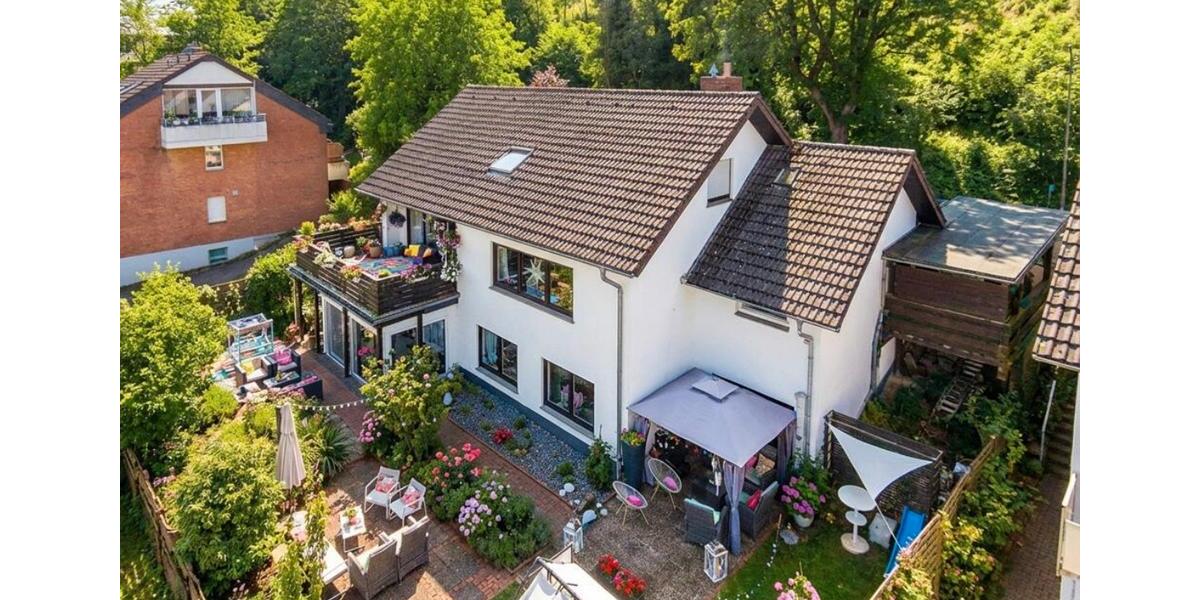 Einfamilienhaus Detmold Hiddesen - 8 Zimmer, 225 m&sup2;, 459.000&euro; | Angebot:26530242