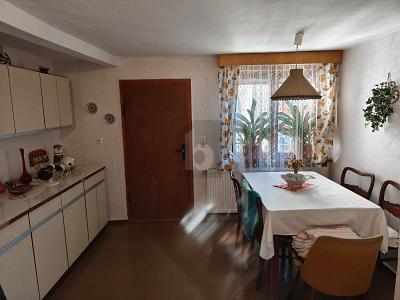 BAUERNHAUS MIT SCHEUNE - HISTORISCHER CHARMÉ 10 zimmer