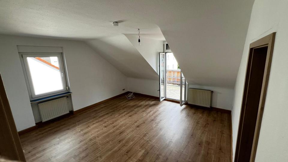 Dachgeschoßwohnung Lörrach Brombach - 3 Zimmer, 76 m&sup2;, 335.000&euro; | Angebot:26342607