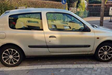Renault Clio 247.308 km 1.400 &euro; Elmshorn, Stadt 25335