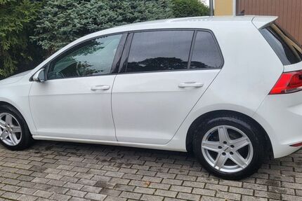 VW Golf 87.300 km 11.300 &euro; Görlitz 02827