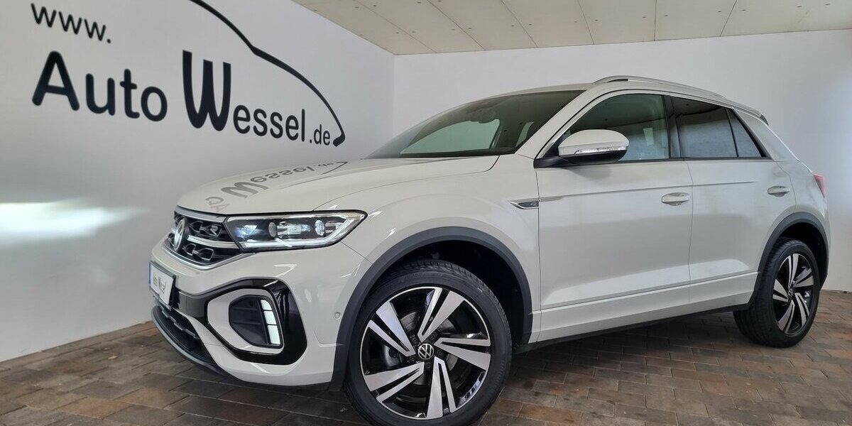 VW T-Roc R-Line 2025 LED-Matrix IQ Kamera VIC DSG 28.600 km 27.900 &euro; Garrel 49681