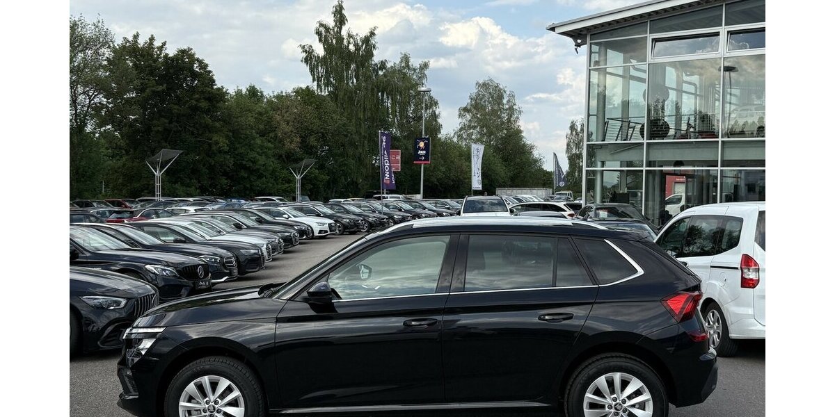 Skoda Kamiq Selection KAMERA/CARPLAY/DAB/DSG/KEYLESS 12.696 km 22.900 &euro; Villingen-Schwenningen 78054