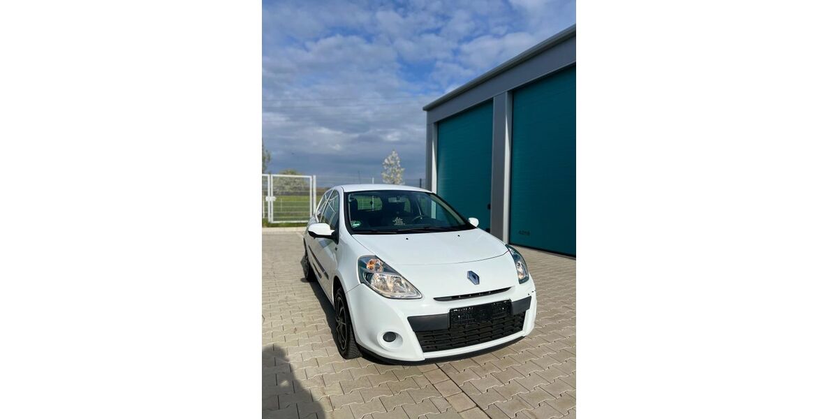 Renault Clio 158.000 km 2.850 &euro; Neustadt 31535