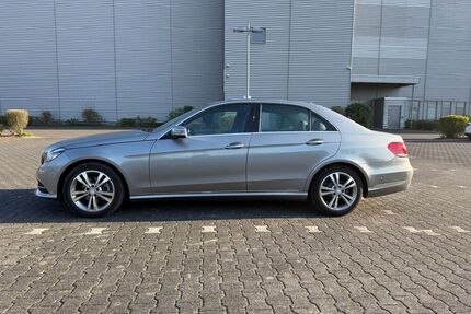 Mercedes E 220