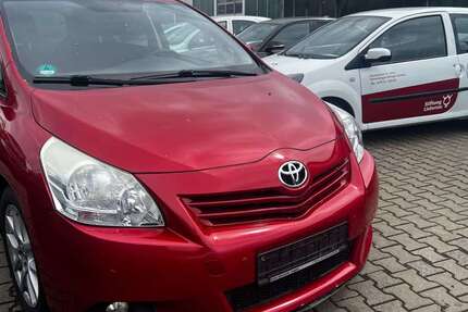 Toyota Verso 288.000 km 3.200 &euro; Baindt 88255