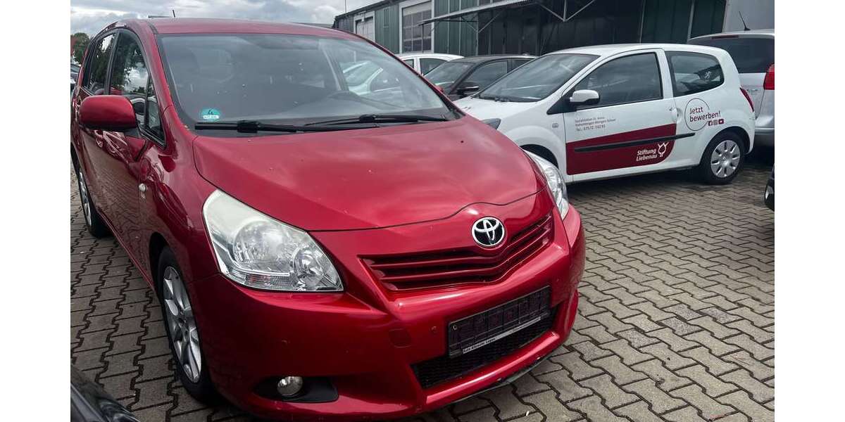 Toyota Verso 288.000 km 3.200 &euro; Baindt 88255