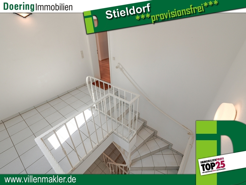 Gemütliche Dachgeschosswohnung 126 m² Wohnfläche + 20 m² Zusatzfläche + XXL Garten *provisionsfrei für Käufer* 5 zimmer