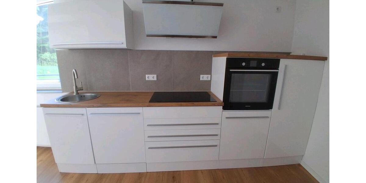 Etagenwohnung Bad Liebenstein - 3 Zimmer, 88 m&sup2;, 748&euro; | Angebot:26656086