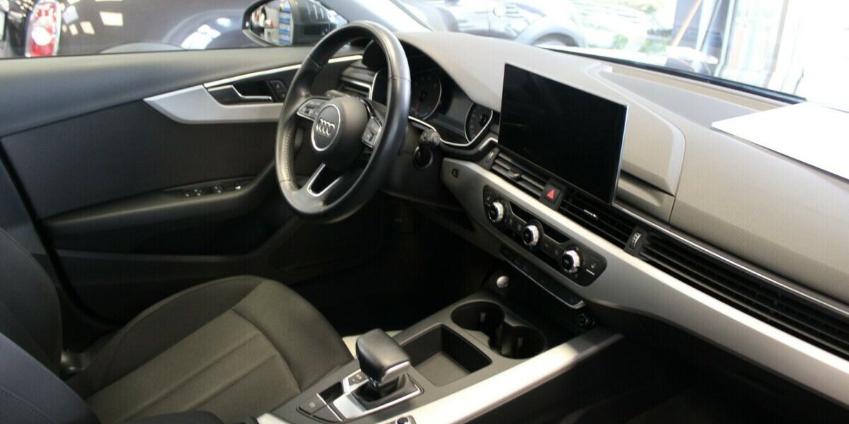 Audi A4 Avant 40 TFSI S TRONIC 67.560 km 24.980 € Euskirchen 53881