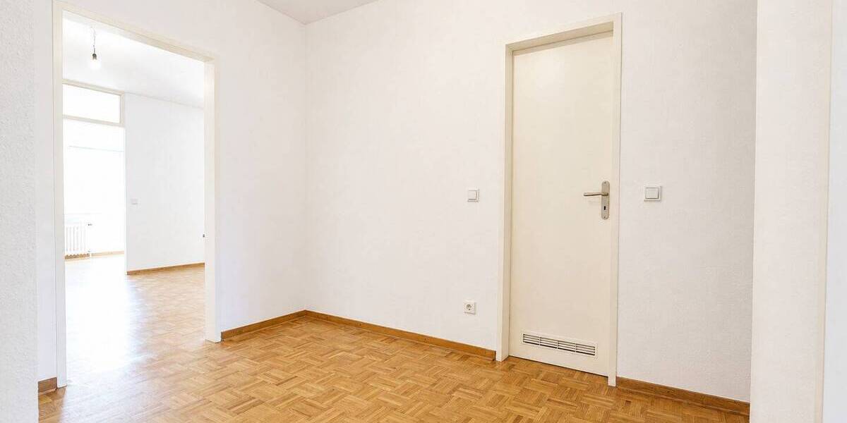 Etagenwohnung Krefeld / Cracau Cracau - 2 Zimmer, 107 m&sup2;, 1.120&euro; | Angebot:26766749
