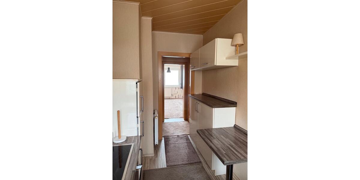 Gepflegte 4- Zimmer- Wohnung mit Einbauküche, Ruhige Lage 4 zimmer