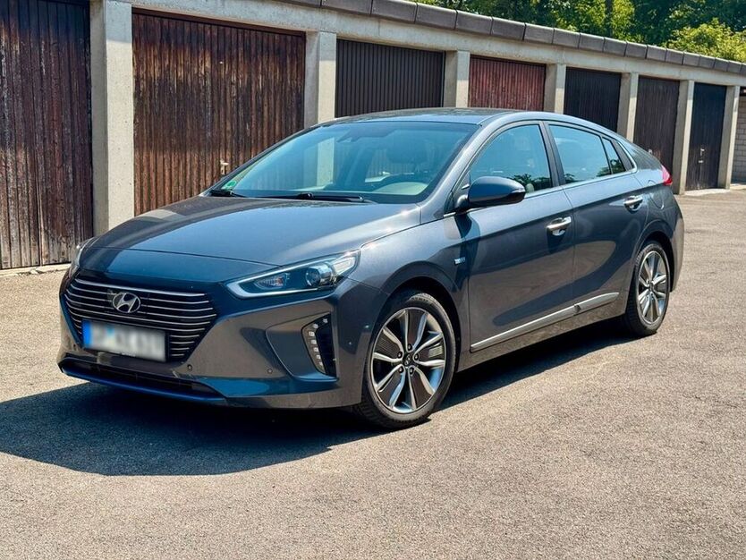 IONIQ