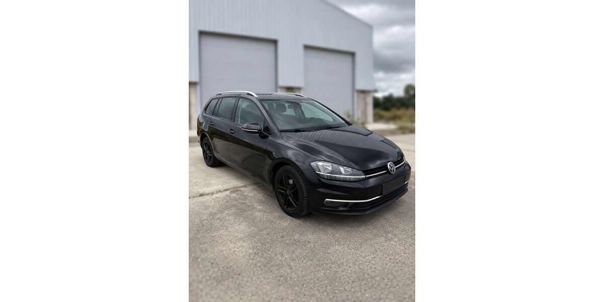 VW Golf 131.000 km 13.190 &euro; Grabowhöfe 17194