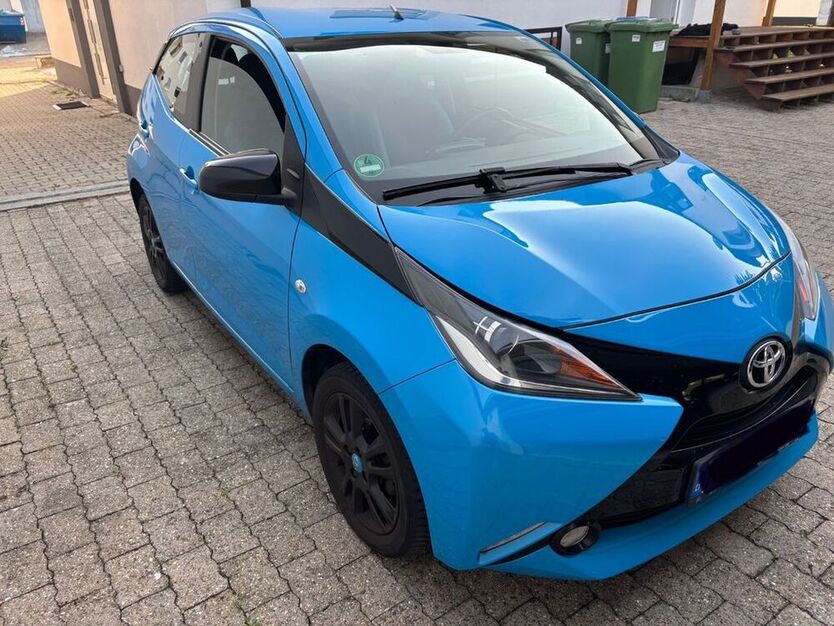 Aygo (X)