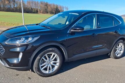 Ford Kuga 59.000 km 21.900 &euro; Alfeld 31061