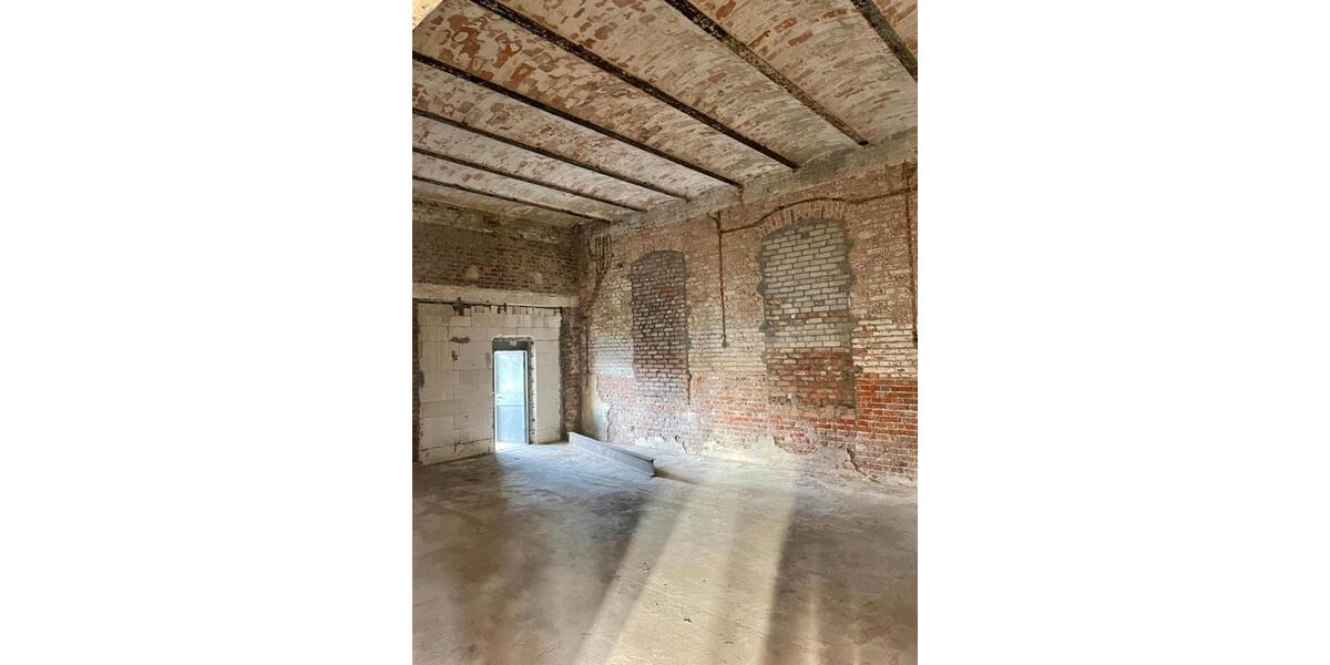 Einfamilienhaus Barth - 4 Zimmer, 450 m&sup2;, 250.000&euro; | Angebot:27162897