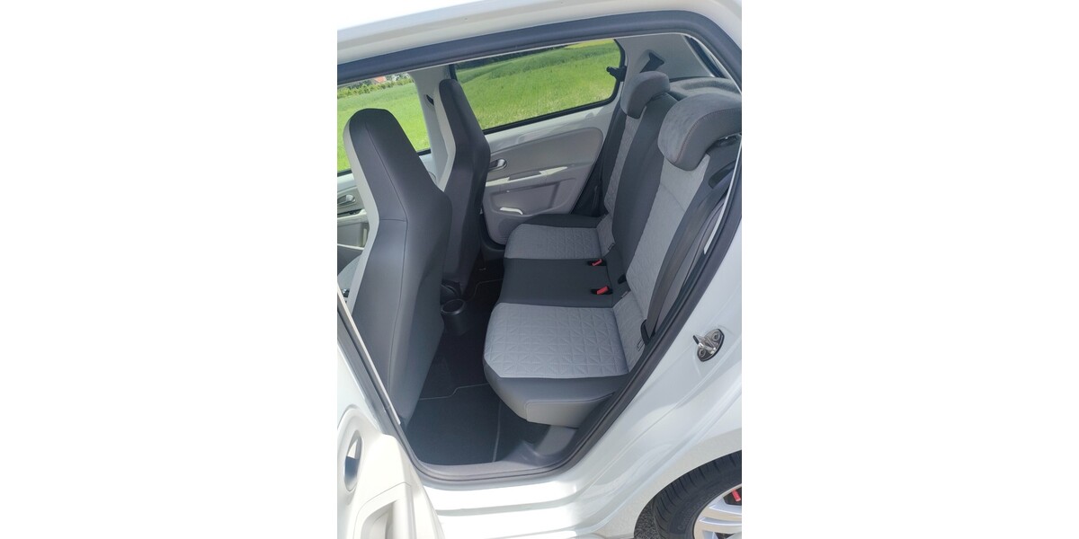 VW UP 64.860 km 11.250 &euro; Lübbecke 32312