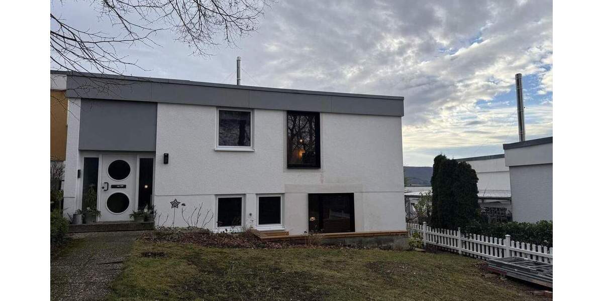 Naturnah und schön - Reihenendhaus mit Panoramablick 6 zimmer