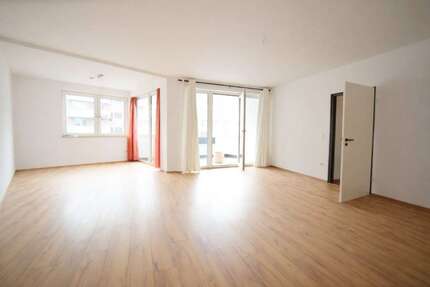 Wohnung Troisdorf - 3 Zimmer, 105 m&sup2;, 1.090&euro; | Angebot:26018815