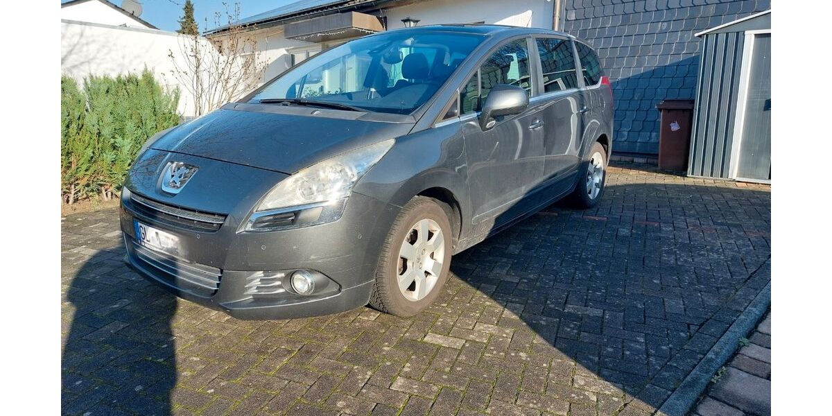 Peugeot 5008 126.500 km 3.900 &euro; Bergisch Gladbach 51469