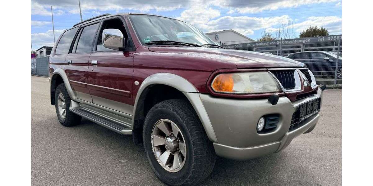 Mitsubishi Pajero 156.000 km 7.999 &euro; Lahr 77933