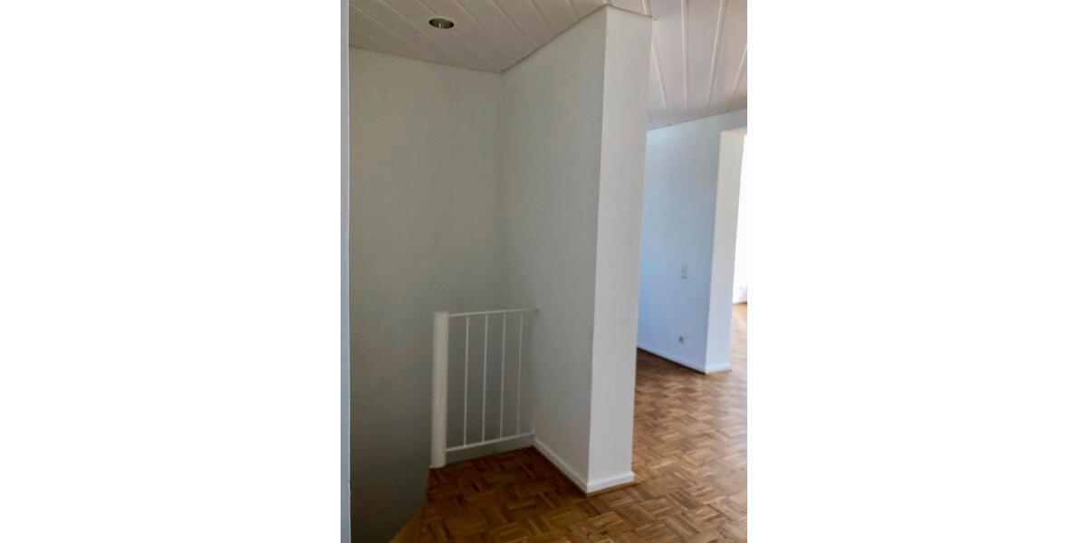 Einfamilienhaus Osnabrück - 3 Zimmer, 140 m&sup2;, 1.150&euro; | Angebot:26446975
