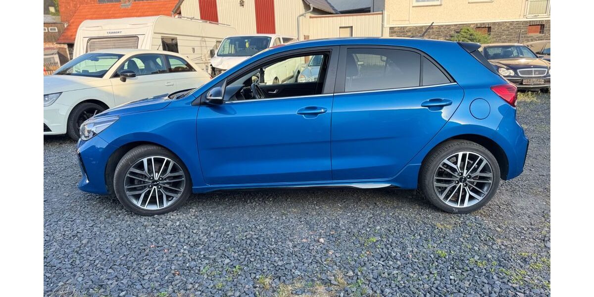 Kia Rio 36.000 km 14.700 &euro; Grebenau - Schwarz 36323