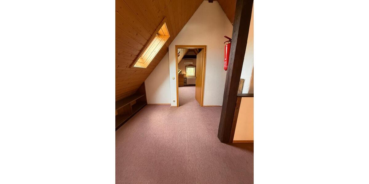 Maisonettenwohnung Gerlingen - 5 Zimmer, 105 m&sup2;, 1.650&euro; | Angebot:26288248