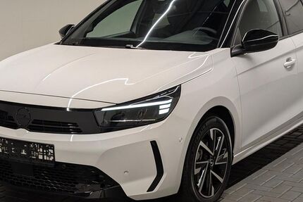 Opel Corsa 8.025 km 15.930 &euro; Langenweddingen 39171