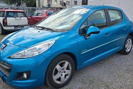 Peugeot 207 150.000 km 3.999 &euro; Dortmund 44145