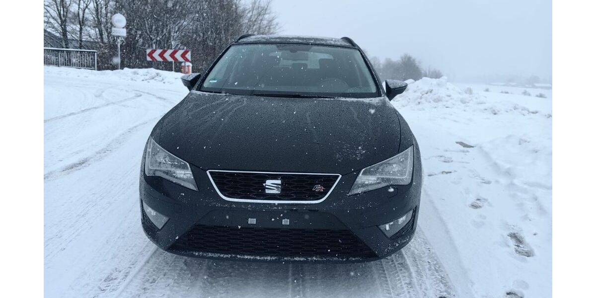 Seat Leon 191.598 km 7.450 &euro; Salzweg 94121