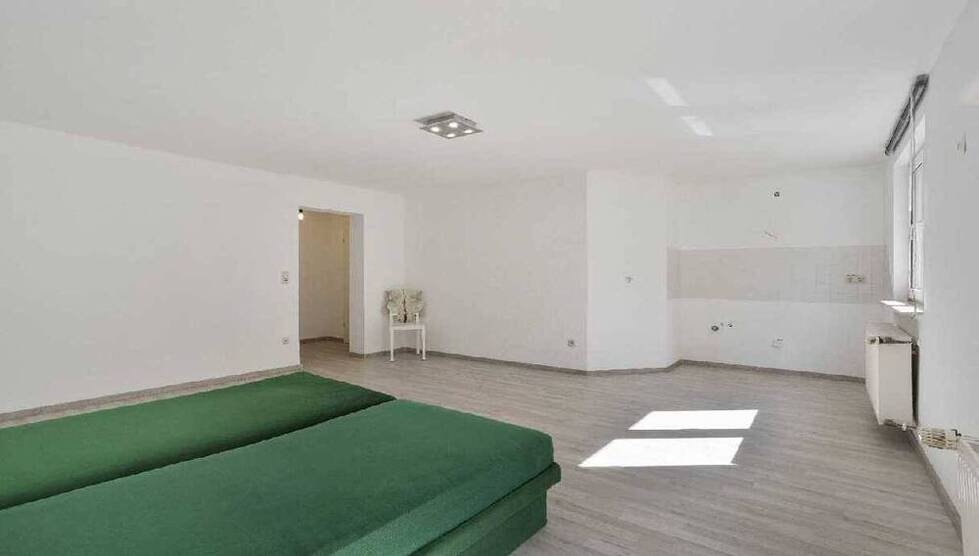 Zweifamilienhaus und Bungalow auf 2.412m² Traumgrundstück in Ratingen