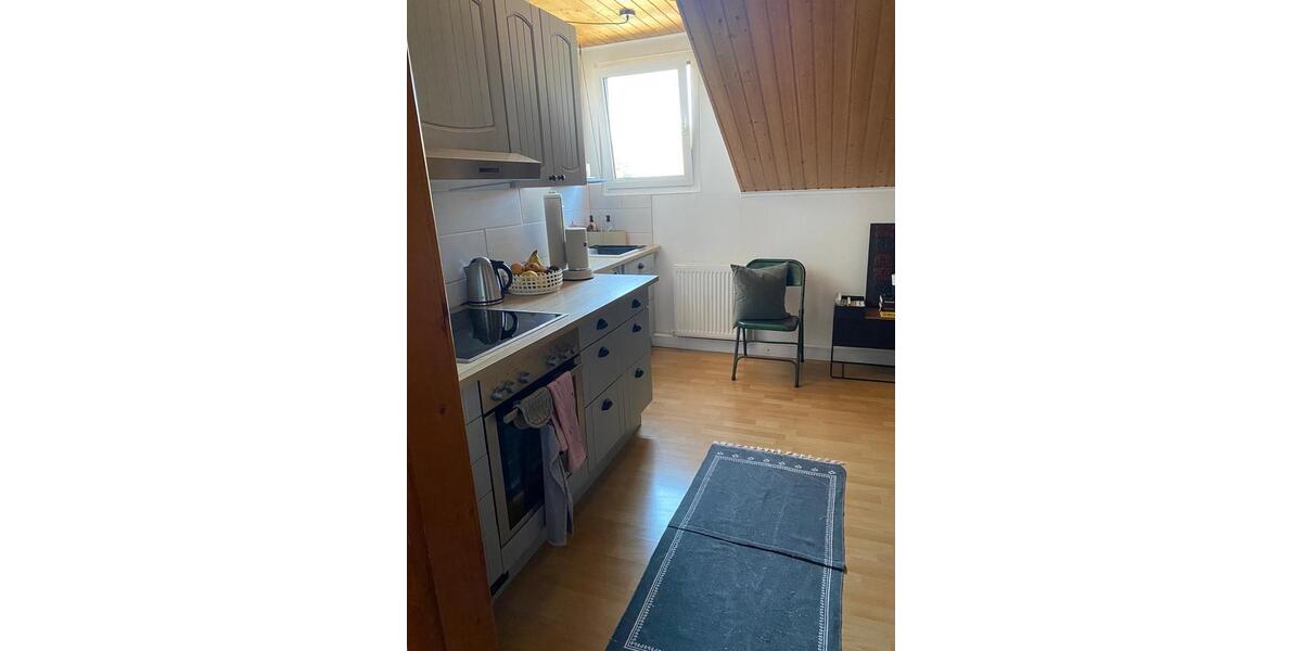 Dachgeschoßwohnung Berg - 3 Zimmer, 95 m&sup2;, 570&euro; | Angebot:26409134