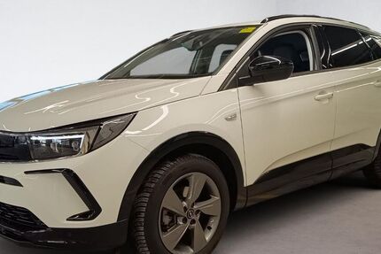 Opel Grandland (X) 11.070 km 25.950 &euro; Südliches Anhalt OT Radegast 06369
