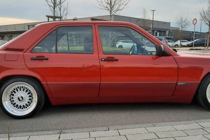 Mercedes-Benz 190 102.000 km 19.500 &euro; Ebersbach 73061