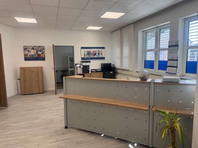 Büro in Altenkirchen 1.100 € 152 m²