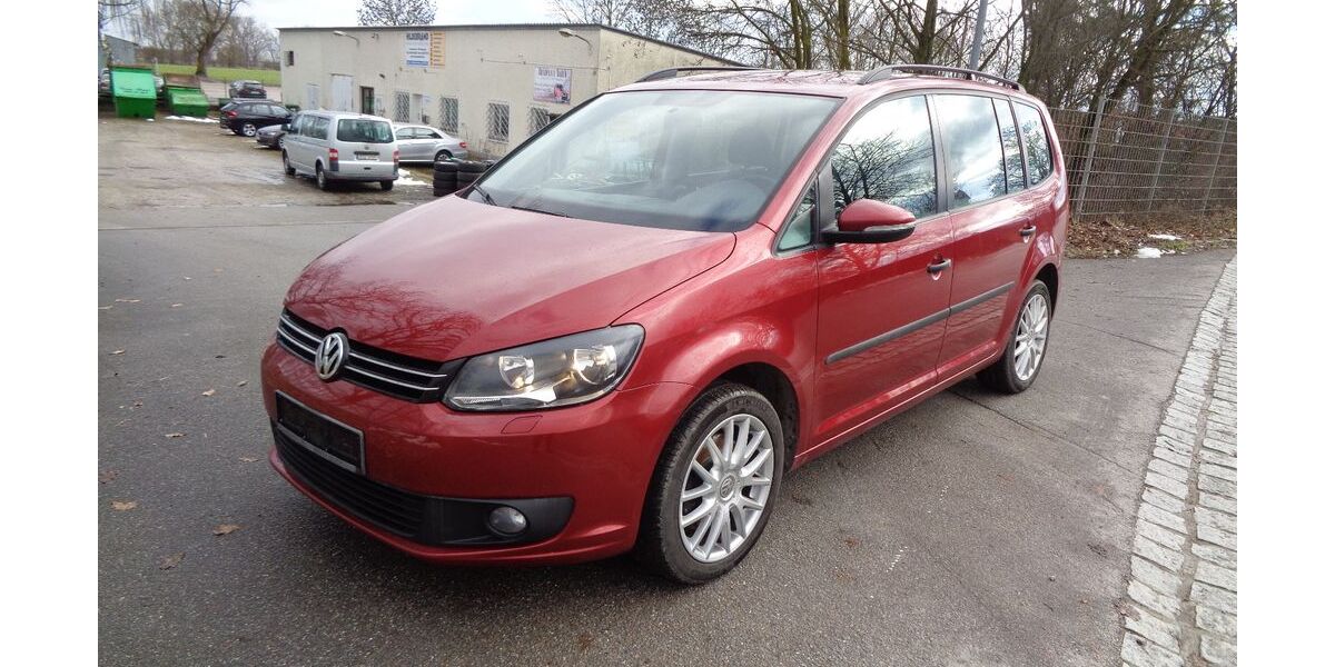 VW Touran 144.022 km 8.300 &euro; Regensburg 93055