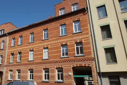 5-Zimmer-Wohnung mit Laminat, Wanne+Dusche 5 zimmer