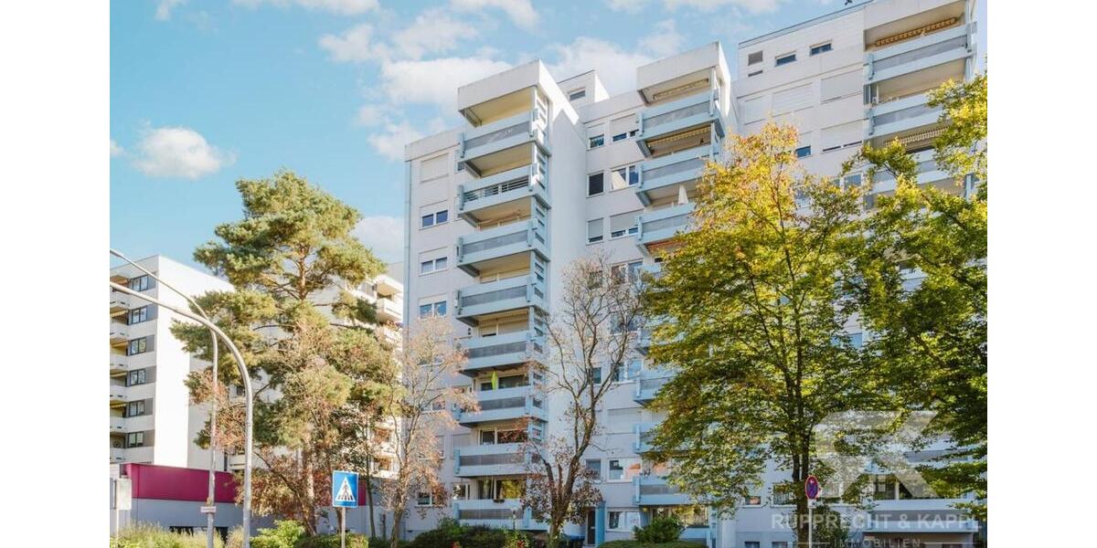 Etagenwohnung Weiden in der Oberpfalz - 3 Zimmer, 86 m&sup2;, 680&euro; | Angebot:25634195