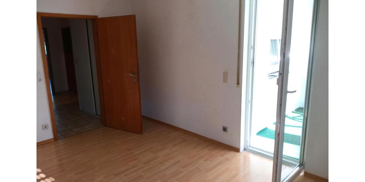 Etagenwohnung Schwäbisch Hall - 3 Zimmer, 84 m&sup2;, 260.000&euro; | Angebot:27072485