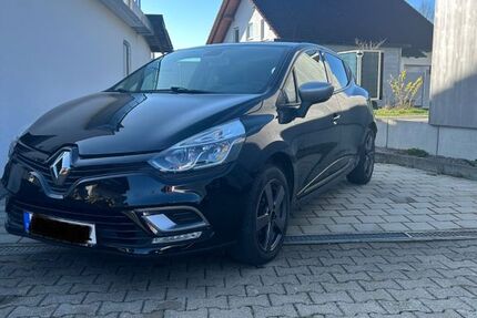 Renault Clio 83.140 km 10.490 &euro; Bad dürrheim 78073