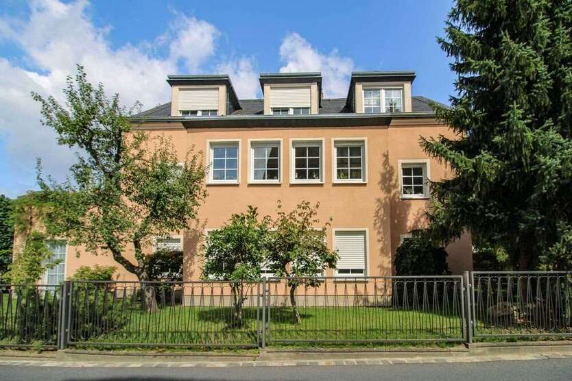 Haus zum Kaufen in Dresden 1.100.000 € 310.06 m²