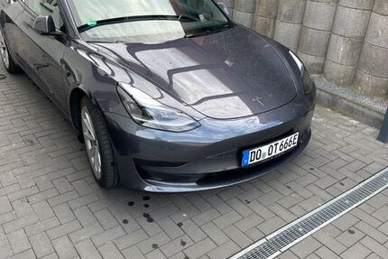 Tesla Model 3 50.000 km 26.800 &euro; Dortmund 44269