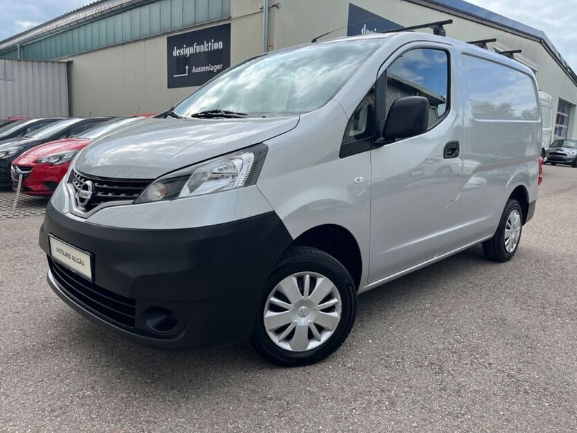 NV200
