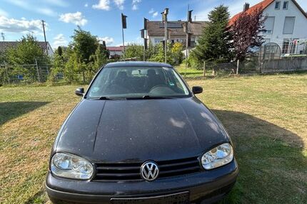 VW Golf 200.000 km 1.250 &euro; Augsburg 86167
